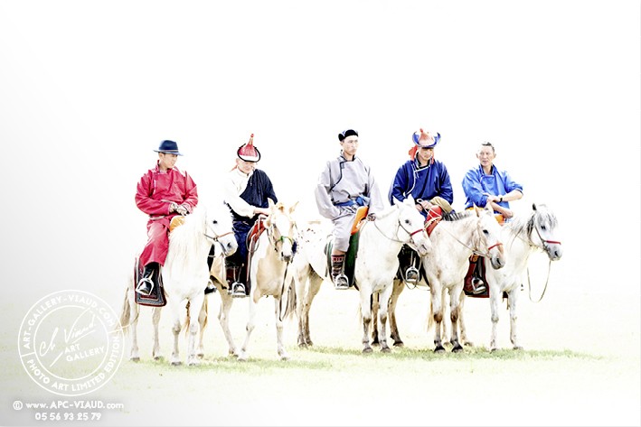 Cavaliers aux fetes de Nadaam